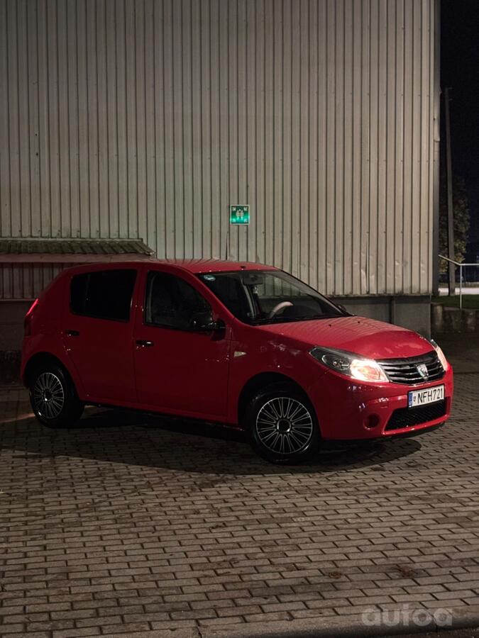 Dacia Sandero 1 generation Hatchback