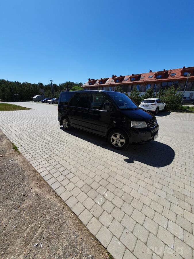 Volkswagen Multivan T5 Minivan