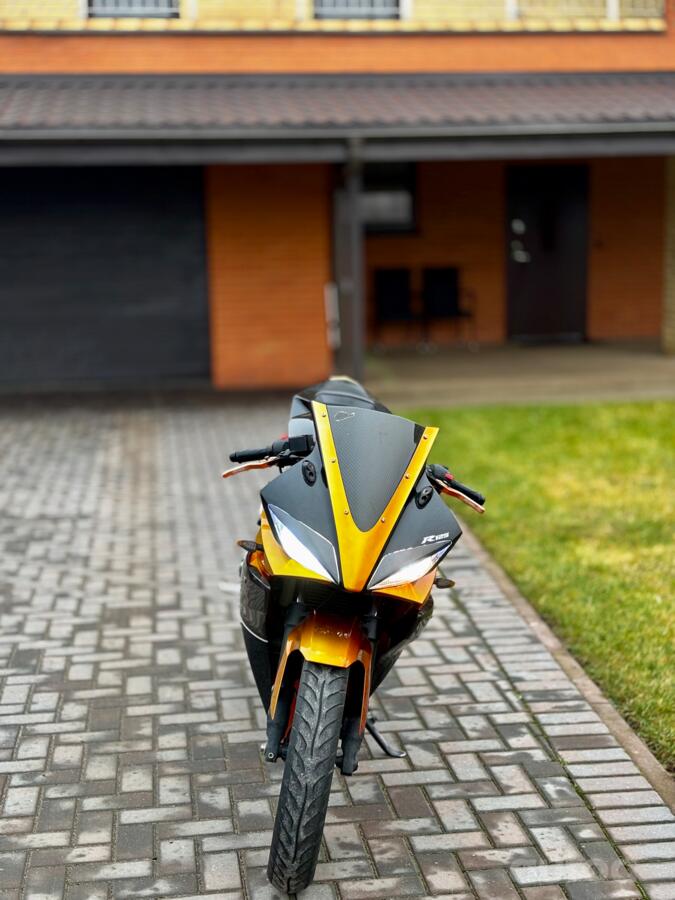 Yamaha YZF