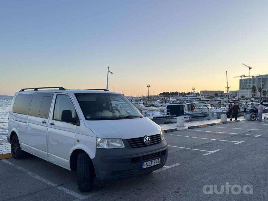 Volkswagen Transporter T5 Minivan 4-doors