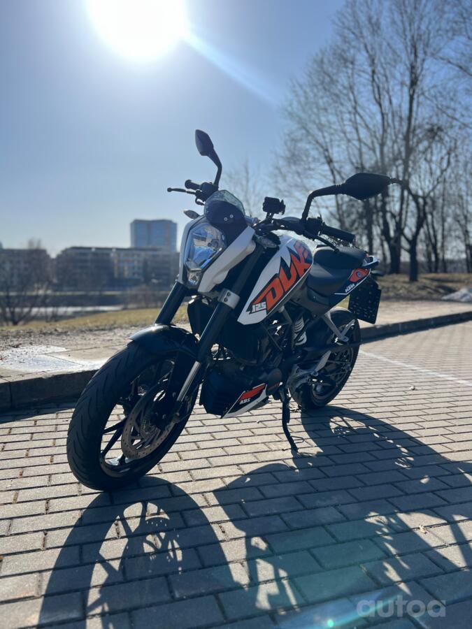 KTM Duke