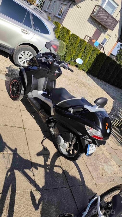 Piaggio MP3