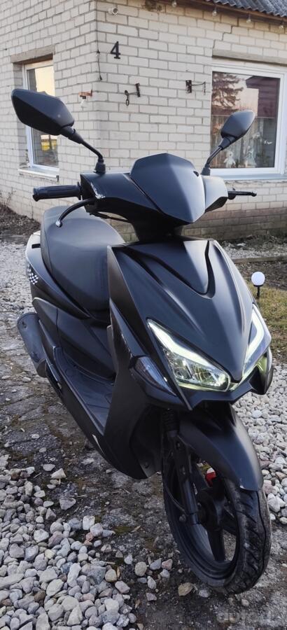 Motoczysz E1