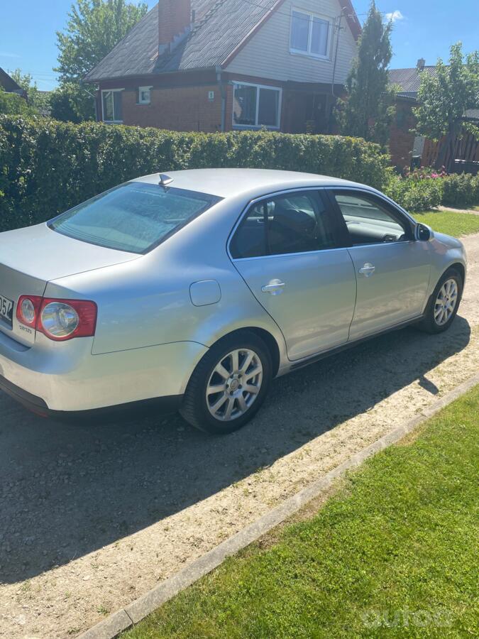 Volkswagen Jetta 5 generation Sedan 4-doors