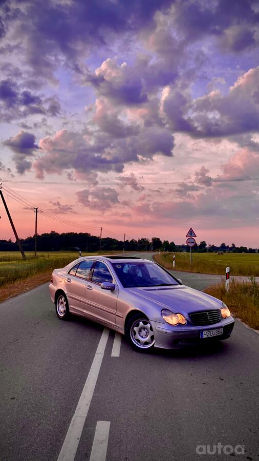 Mercedes-Benz C-Class W203/S203/CL203 Sedan
