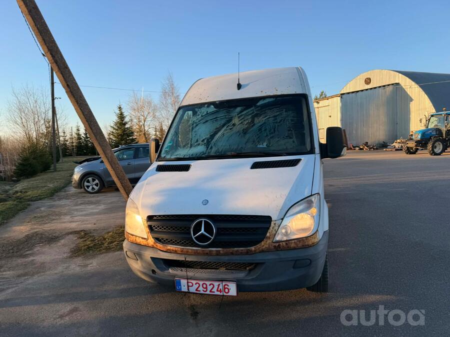 Mercedes-Benz Sprinter Second generation