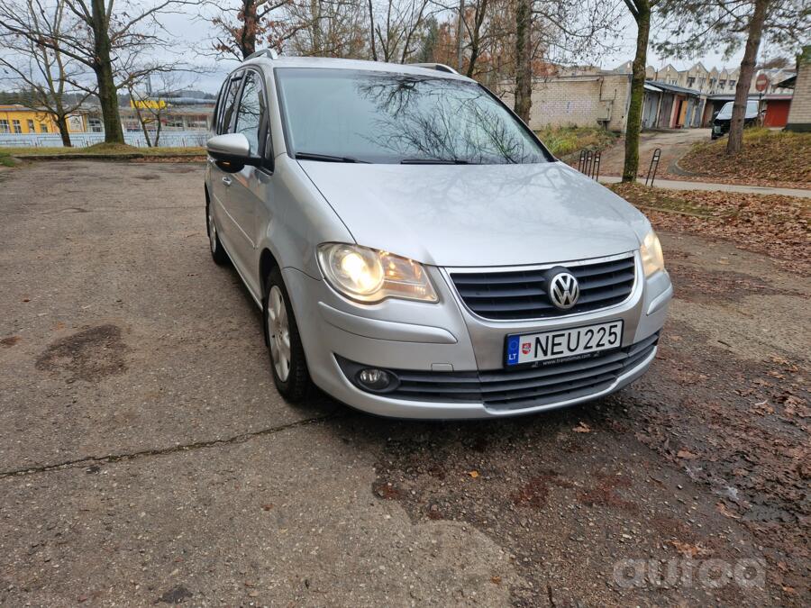 Volkswagen Touran 1 generation [2th restyling] Minivan