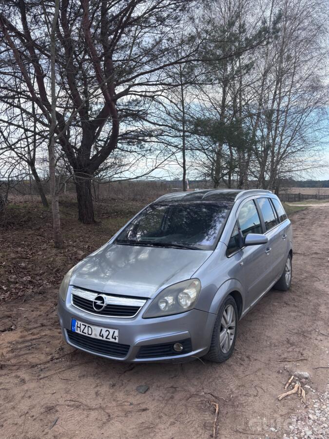 Opel Zafira B Minivan 5-doors