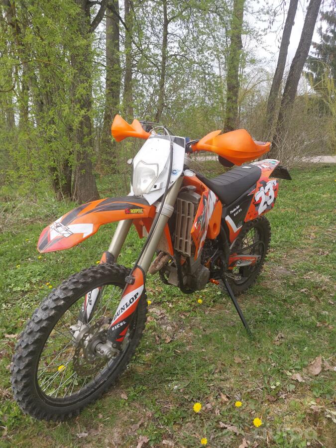 KTM 525