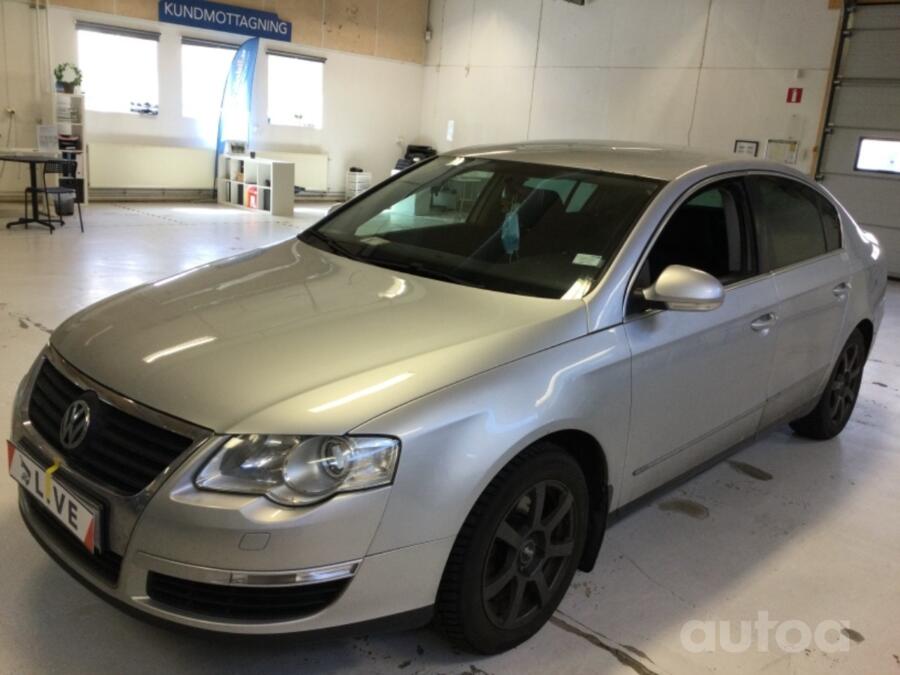Volkswagen Passat B6 Sedan 4-doors