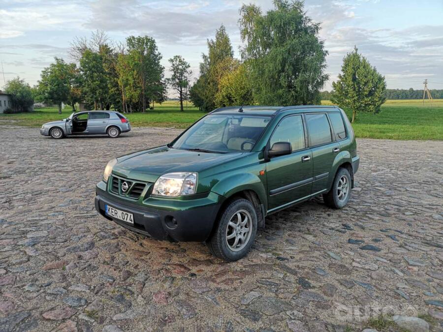 Nissan X-Trail T30 Crossover