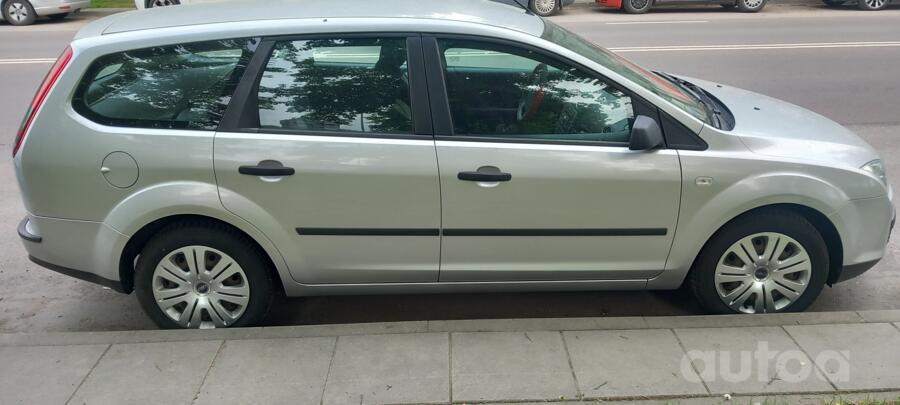 Ford Focus 1 generation [restyling] Hatchback 5-doors