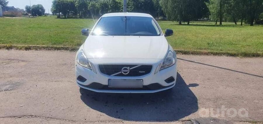 Volvo S60 2 generation Sedan