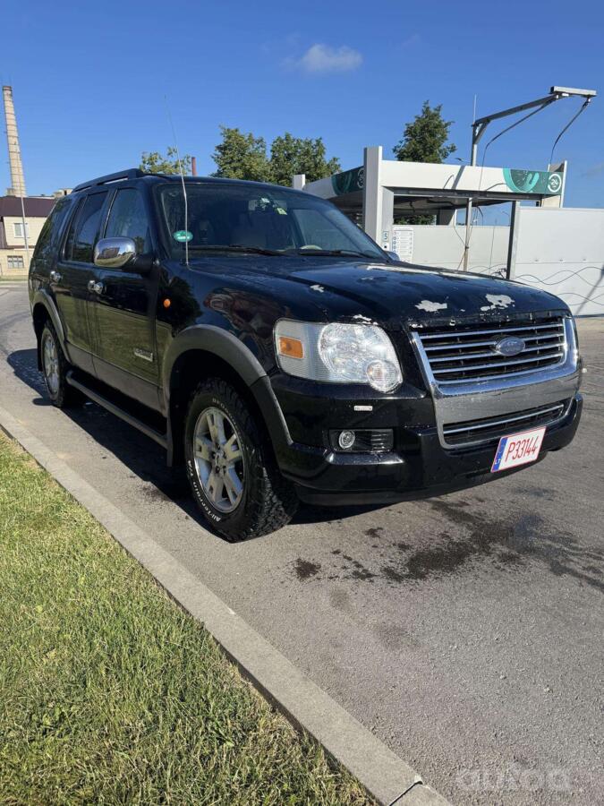 Ford Explorer 4 generation SUV