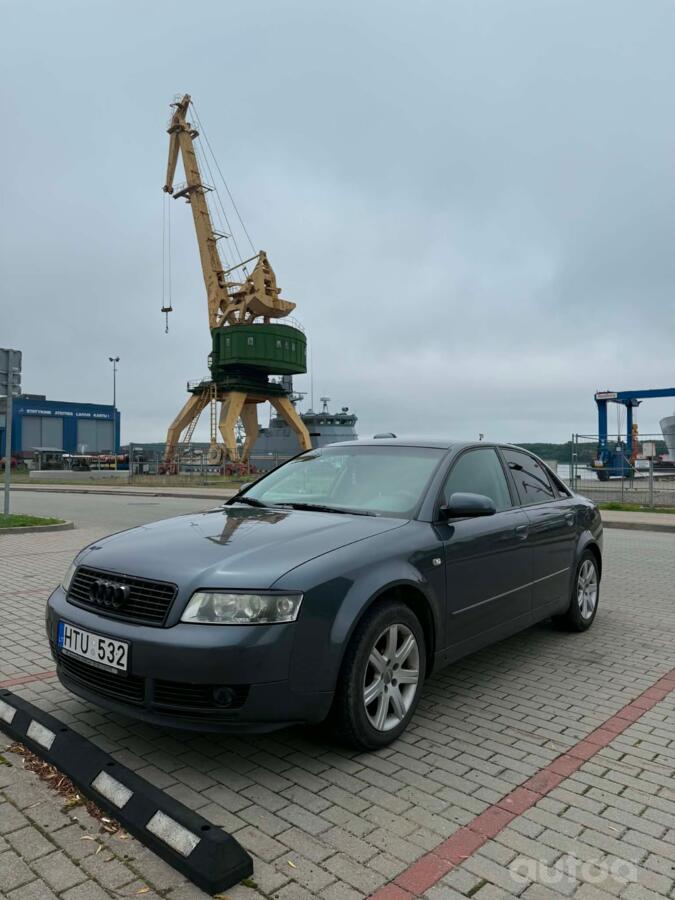 Audi A4 B6 Sedan