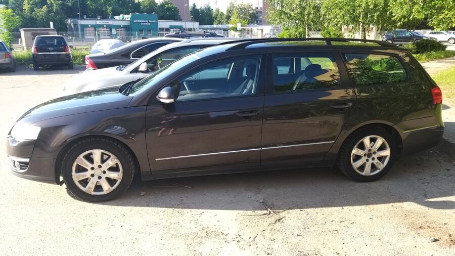 Volkswagen Passat B6 wagon 5-doors