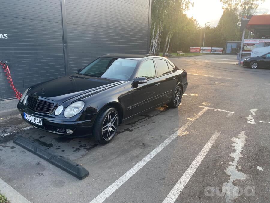 Mercedes-Benz E-Class W211 Sedan