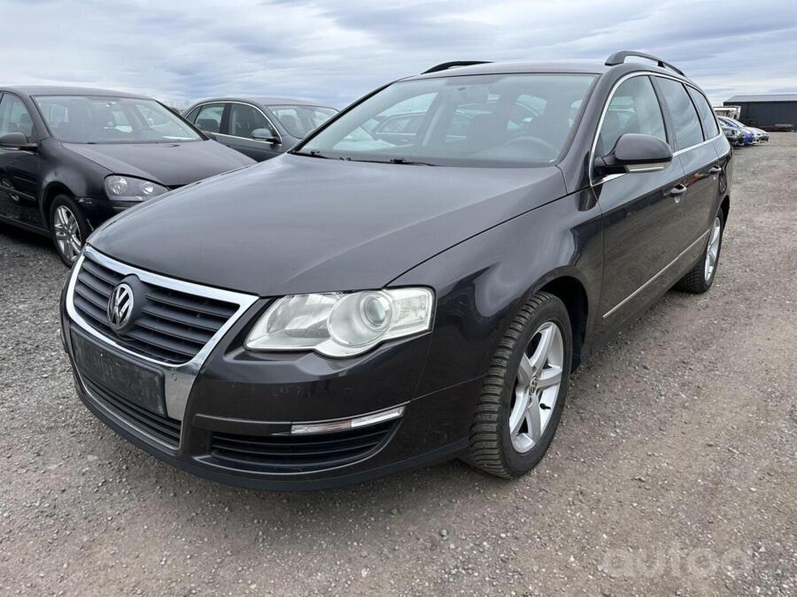 Volkswagen Passat B6 wagon 5-doors