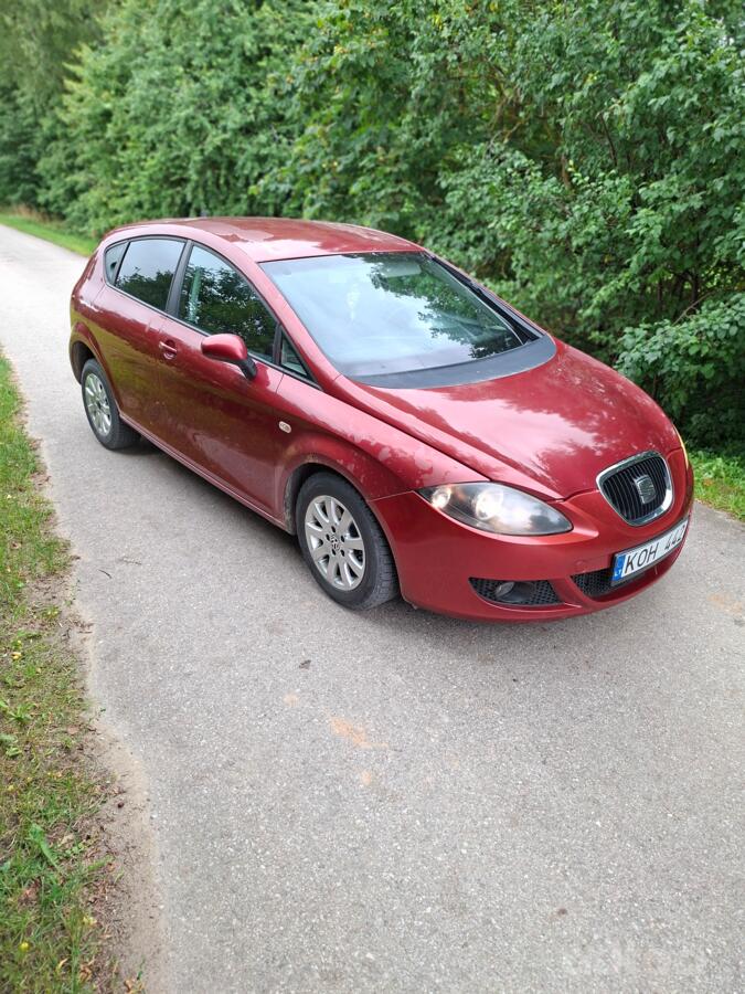 SEAT Leon 2 generation Hatchback 5-doors