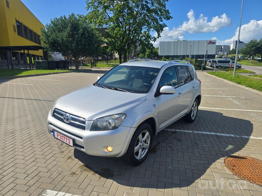 Toyota RAV4 3 generation Crossover