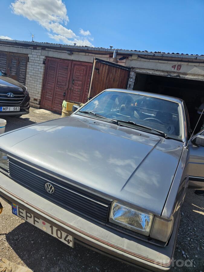 Volkswagen Santana 1 generation