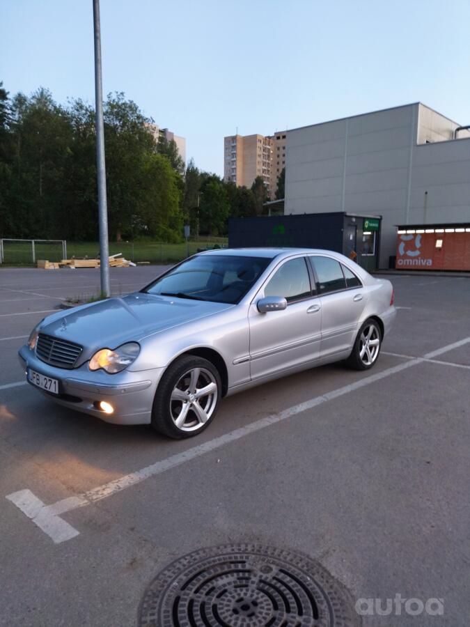 Mercedes-Benz C-Class W203/S203/CL203 Sedan 4-doors