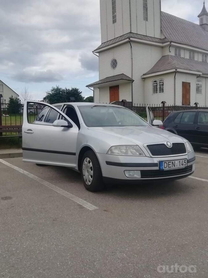 Skoda Octavia 2 generation Combi wagon 5-doors
