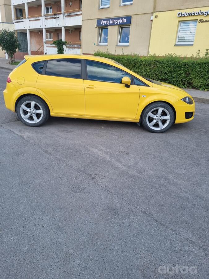 SEAT Leon 2 generation [restyling] Hatchback 5-doors