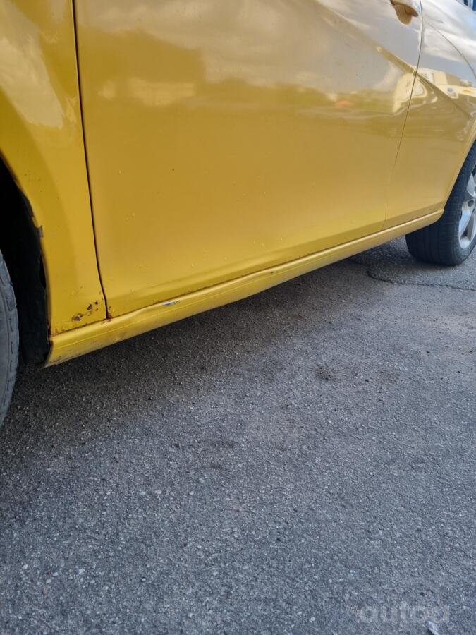 SEAT Leon 2 generation [restyling] Hatchback 5-doors