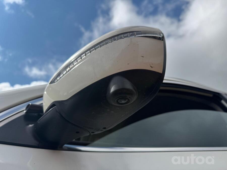 Nissan Qashqai 2 generation Crossover