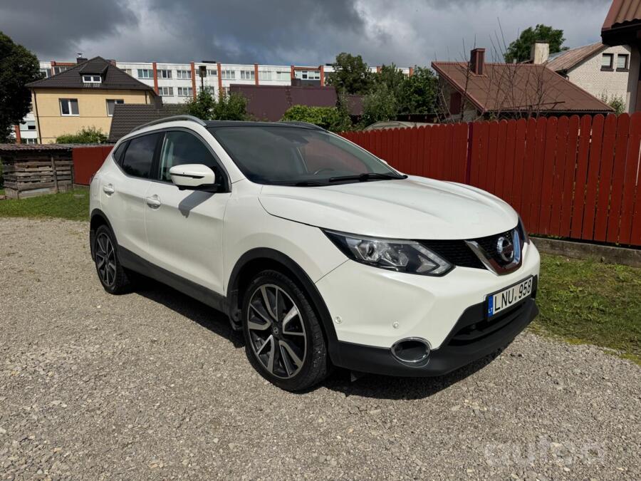 Nissan Qashqai 2 generation Crossover