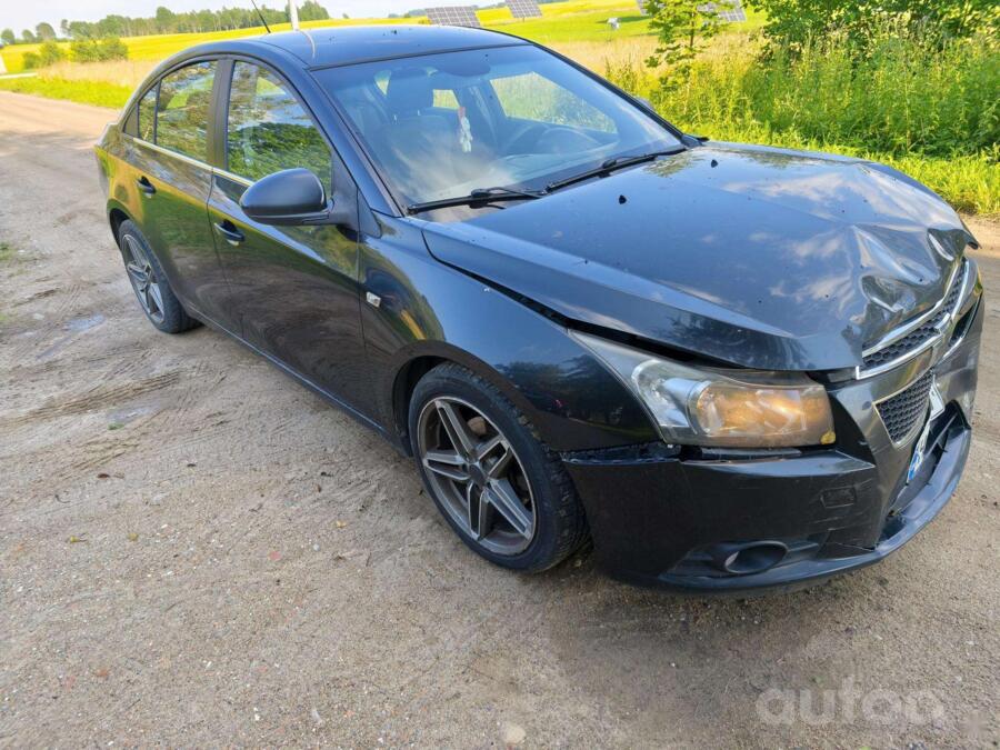 Chevrolet Cruze J300 Sedan