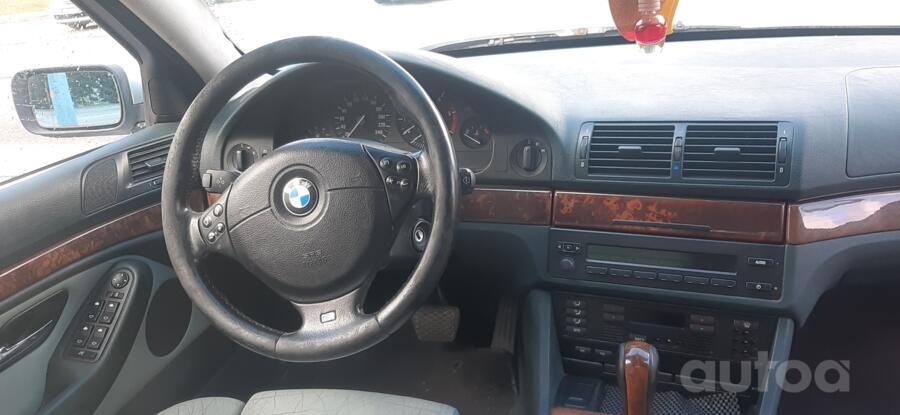 BMW M5 E39 Sedan