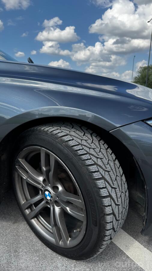 BMW 320 2016