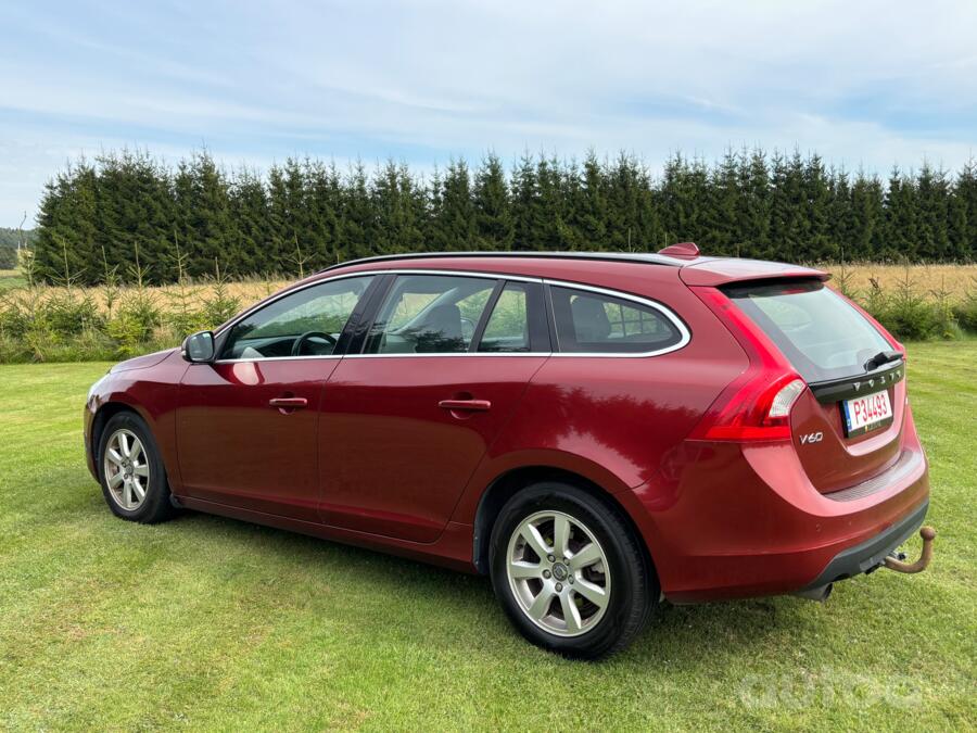 Volvo V60 1 generation wagon