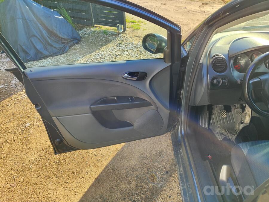 SEAT Toledo 3 generation Hatchback