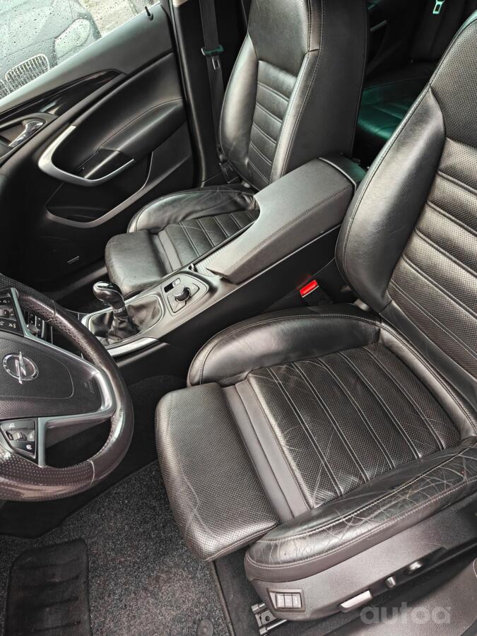 Opel Insignia A Sports Tourer wagon 5-doors