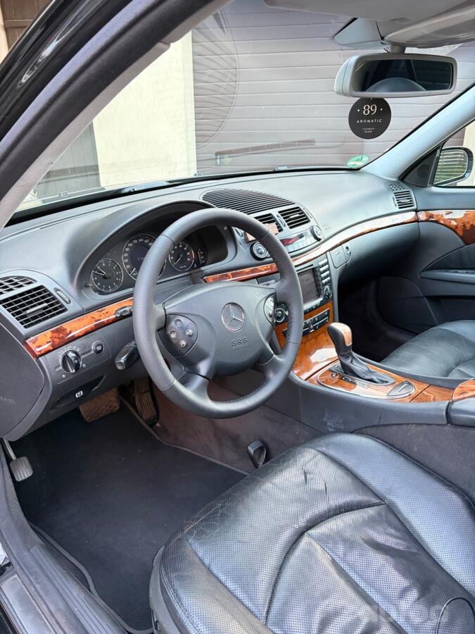 Mercedes-Benz E-Class W211 Sedan