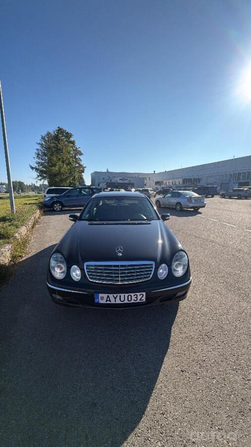 Mercedes-Benz E-Class W211 Sedan