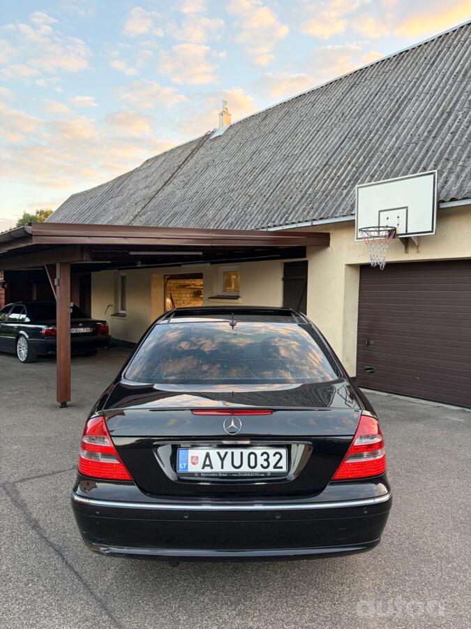 Mercedes-Benz E-Class W211 Sedan