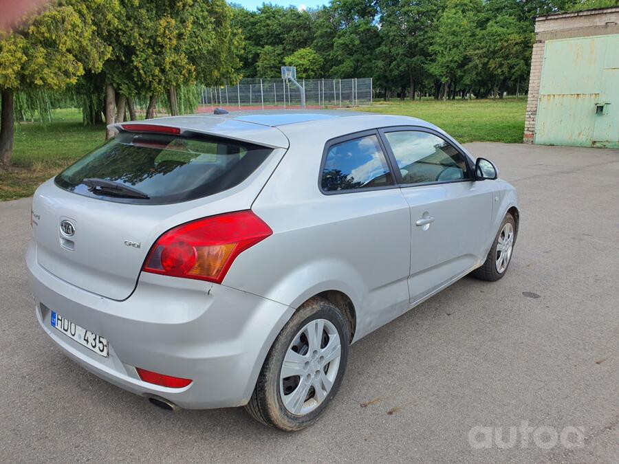 Kia Cee'd 1 generation Pro_cee'd hatchback 3-doors