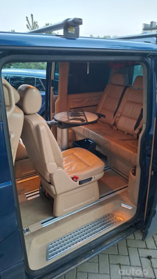 Volkswagen Multivan T5 Minivan
