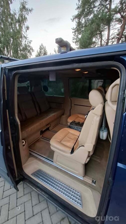 Volkswagen Multivan T5 Minivan