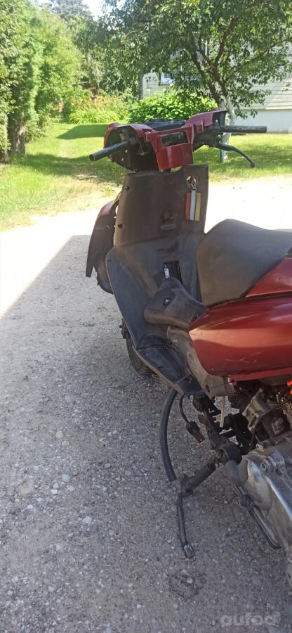 Aprilia SR