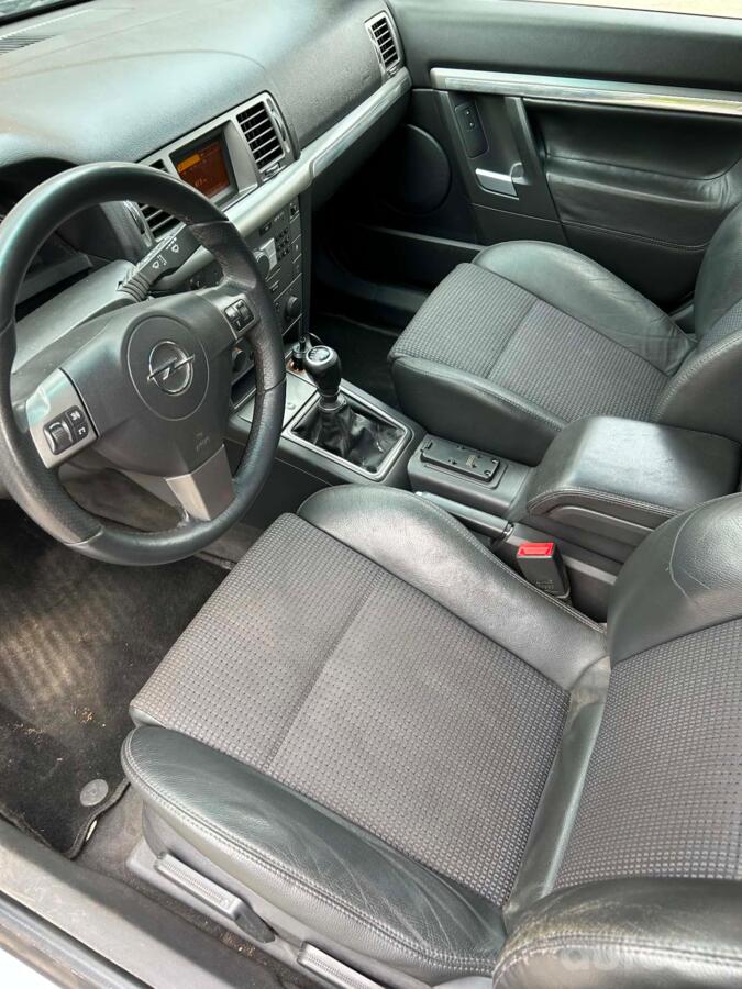 Opel Vectra C [restyling] GTS hatchback 5-doors