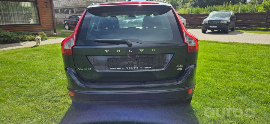 Volvo XC60 1 generation Crossover