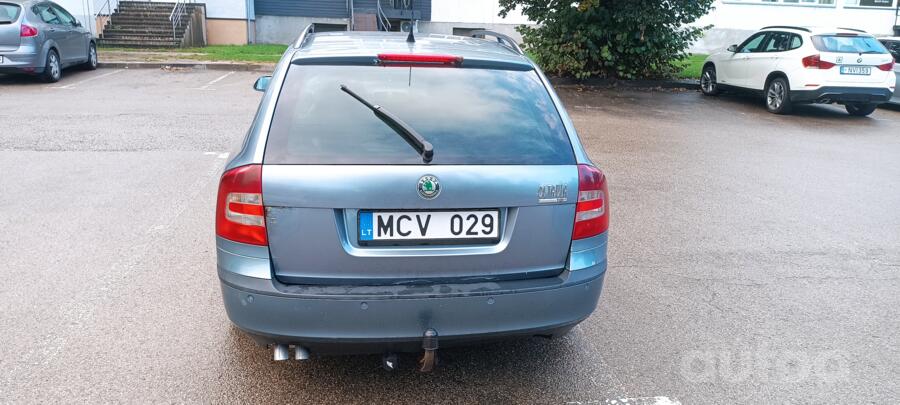 Skoda Octavia 2 generation Combi wagon 5-doors