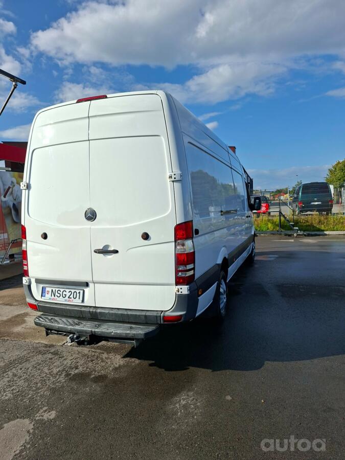 Mercedes-Benz Sprinter Second generation