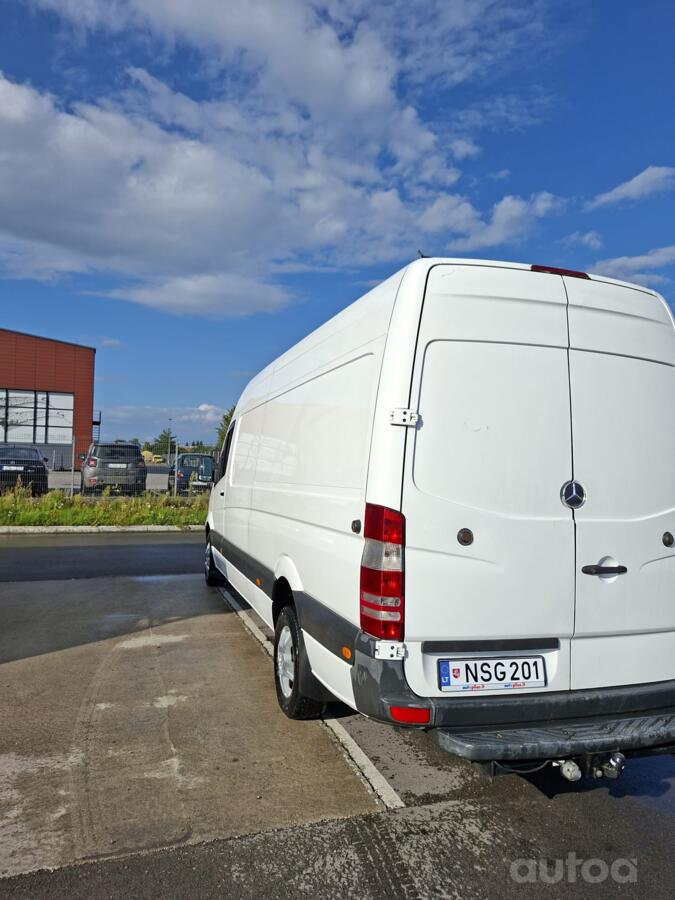 Mercedes-Benz Sprinter Second generation