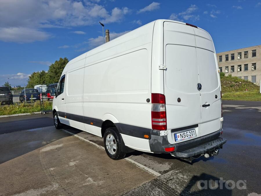 Mercedes-Benz Sprinter Second generation